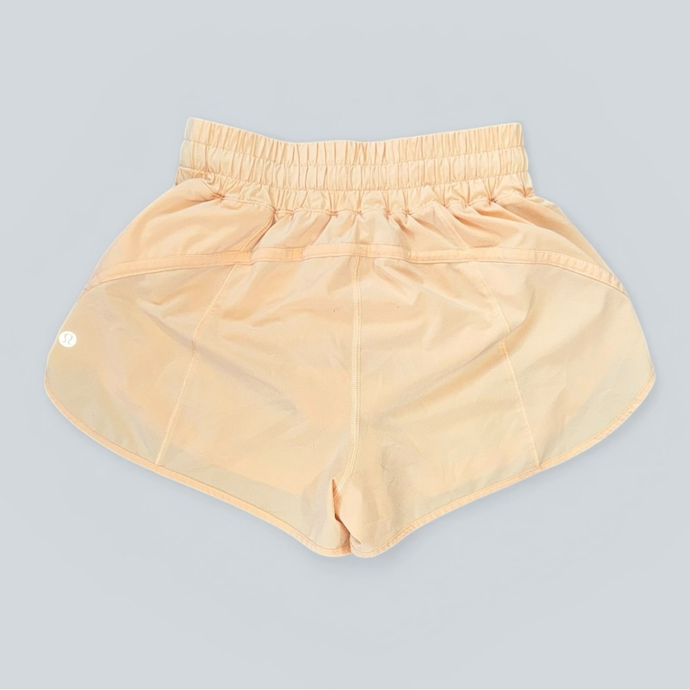 Lululemon Hotty Hot Low-Rise 2.5” Lined Shorts - Picture 3 of 7